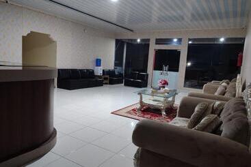 H.v Hotel Bandara