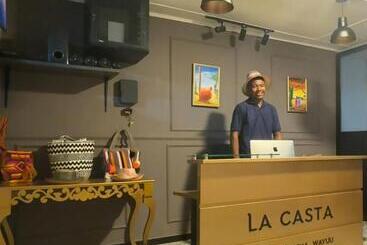 پانسیون Hostal La Casta