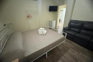 پانسیون Park 20 Guest House