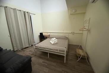 پانسیون Park 20 Guest House