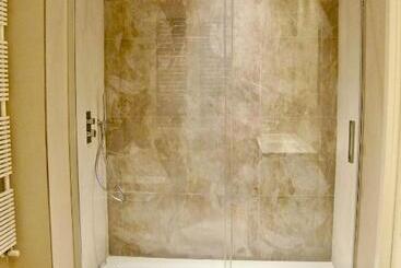 پانسیون The Old Palace  Luxury Suites Signoria