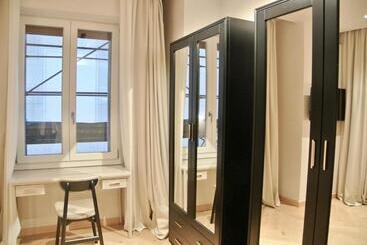 پانسیون The Old Palace  Luxury Suites Signoria