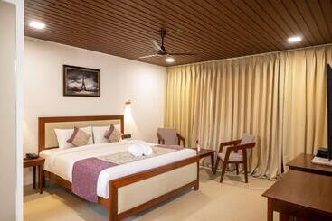 استراحتگاه The Kimaya By The Sea