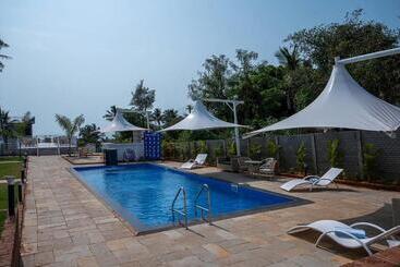 استراحتگاه The Kimaya   By The Sea