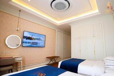 The Premier Palace Hotel And Spa