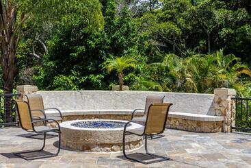 تختخواب و صبحانه Casa Cascada  Casita Yolo