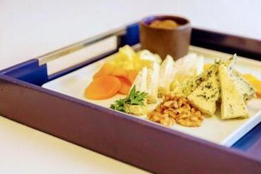 هتل M Rcure Av Paulista   The Royal King Duplex Studio   Deluxe Business Edition   Executive Class   By