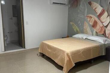 پانسیون Leonor’s Guest House