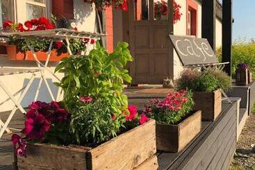 پانسیون Ontika Guesthouse
