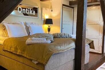 پانسیون Ontika Guesthouse