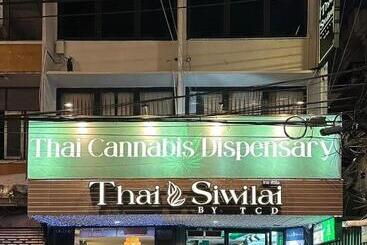 Thai Siwilai Hostel By Tcd