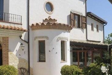 تختخواب و صبحانه La Casa Del Palombaro