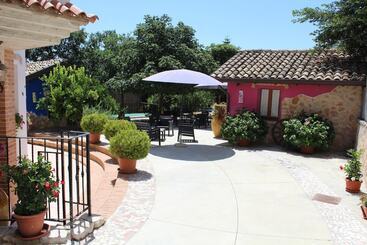 تختخواب و صبحانه La Casa Del Palombaro