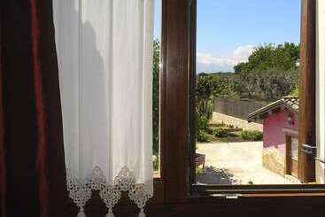 تختخواب و صبحانه La Casa Del Palombaro