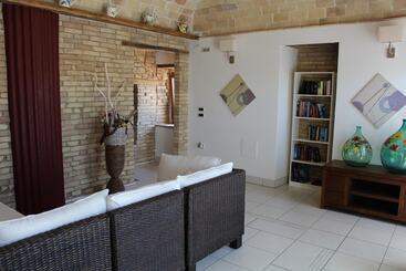 تختخواب و صبحانه La Casa Del Palombaro
