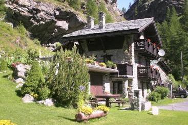 Chalet La Garde