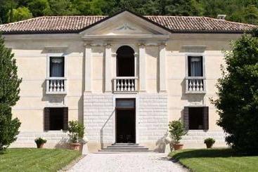 تختخواب و صبحانه Villa Barberina