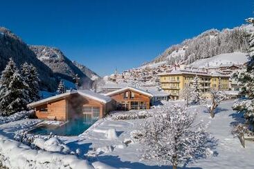 Family Hotel Posta