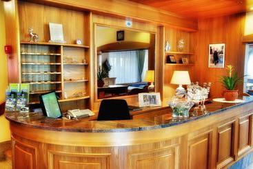 هتل Albergo Miramonti