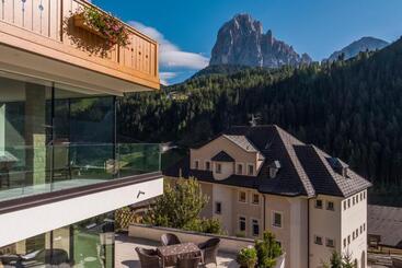 هتل Garnì Gardena   Appartments
