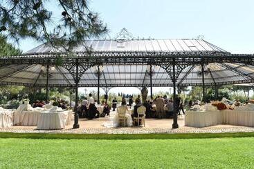ホテル Relais Reggia Domizia
