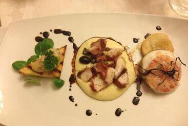 ホテル Relais Reggia Domizia
