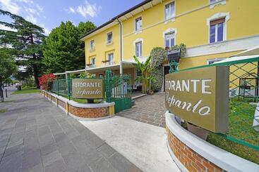 هتل Ristorante Lepanto