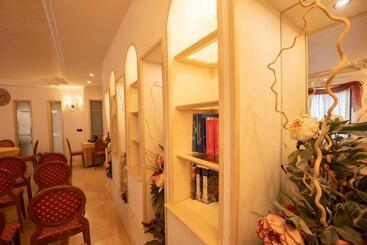 هتل Ristorante Vecchia Vibo