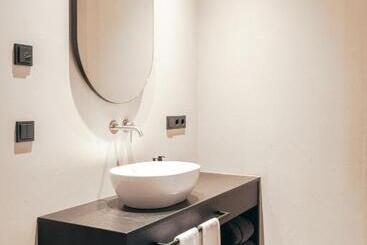 هتل Soley Suites   Adults Only