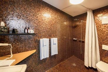 هتل Soley Suites   Adults Only