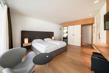 هتل Soley Suites   Adults Only