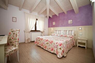 اقامتگاه Appartamenti Villa Ancora