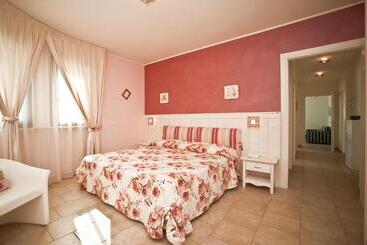اقامتگاه Appartamenti Villa Ancora