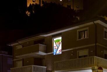 اقامتگاه Appartamenti Villa Ancora