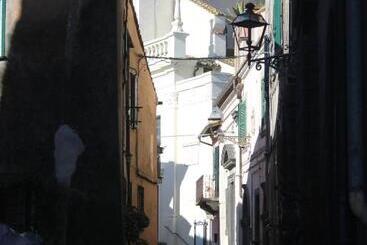 تختخواب و صبحانه La Sosta Nel Borgo