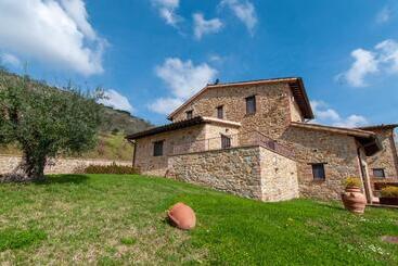 هتل Borgo Sant Apollinare   Resort