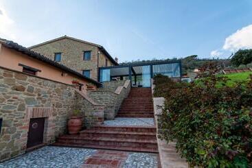 هتل Borgo Sant Apollinare   Resort
