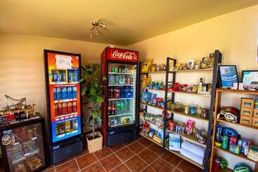 هتل Cabañas Caleta Hueso