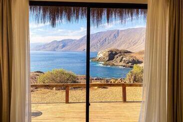 هتل Cabañas Caleta Hueso