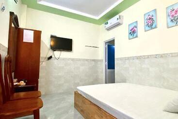 هتل Khách Sạn Hằng Trang