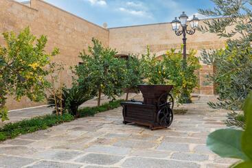 هتل Masseria Delprete