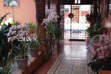 La Casa B & B