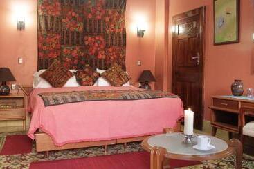 La Casa B & B