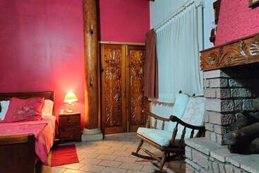 La Casa B & B
