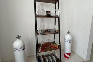 پانسیون Calipso Dive And Pet Center