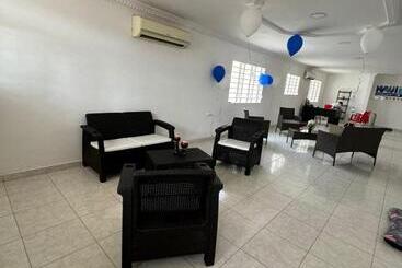 پانسیون Calipso Dive And Pet Center
