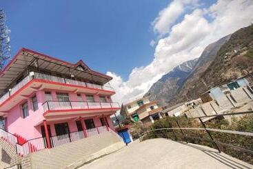پانسیون Hill Top Guest House And Restaurant
