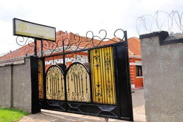 پانسیون Kisoro Homely Suites