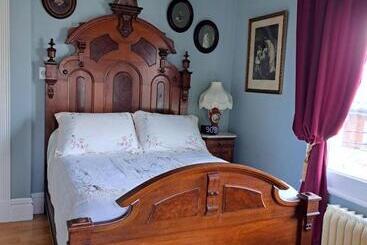 تختخواب و صبحانه Gîte Au Charme Victorien
