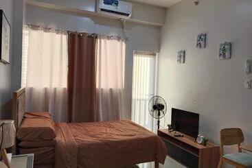 Cozy Studio Unit In A Condominium